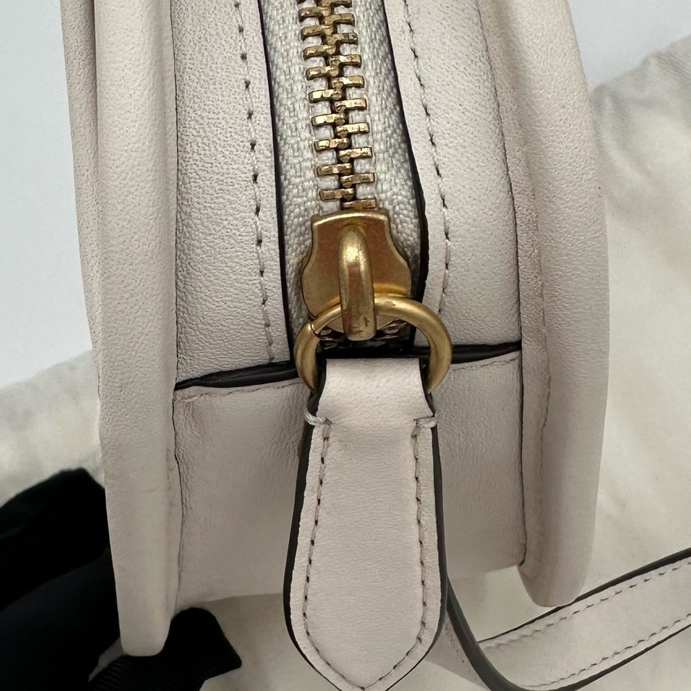 Coach x Richard Bernstein “Jello Heart” Crossbody Bag - Picture 6 of 14